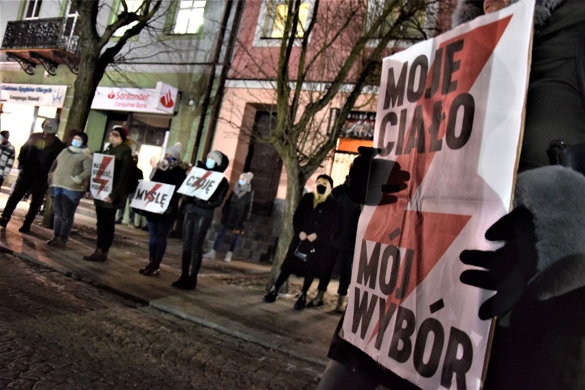 Sieradz po raz drugi protestował po publikacji wyroku TK w sprawie aborcji (zdjęcia)