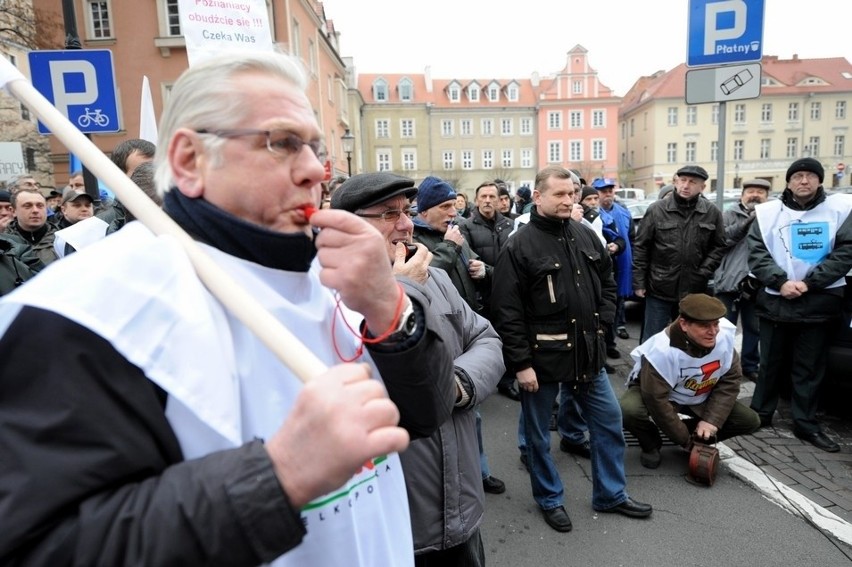 Pikieta MPK pod poznańskim magistratem