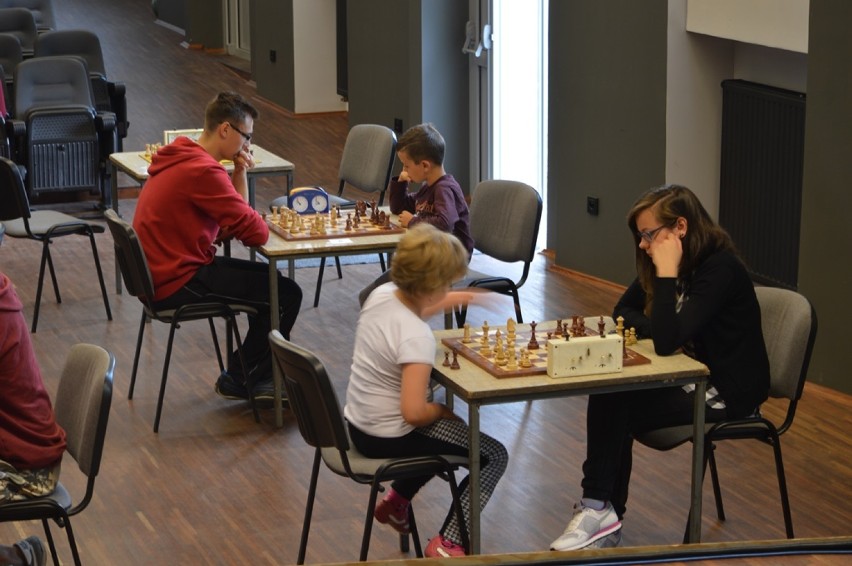 Turniej szachowy w Woźnikach