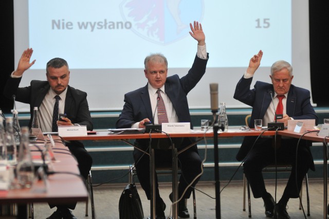 22 listopada 2018 r. w Kostrzynie nad Odrą odbyła się pierwsza sesja rady miasta nowej kadencji.