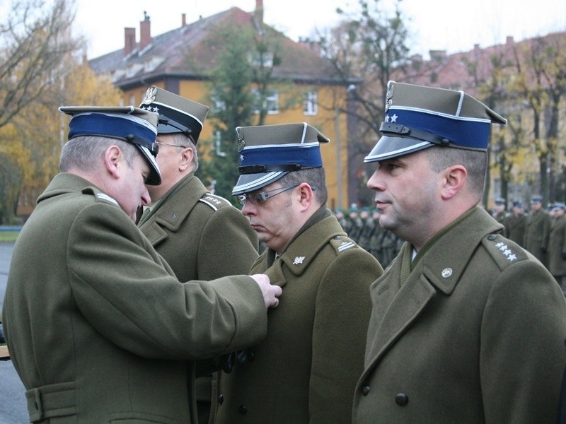 Wrocław: Obchody 11 listopada w Wyższej Szkole Oficerskiej Wojsk Lądowych (GALERIA)