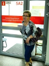 Poznań: Chorzy na czerniaka czekają na śmierć