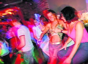 Klub Poziom 3 oferuje szaloną zabawę z Roxette, Madonną, Beatlesami czy Queen
