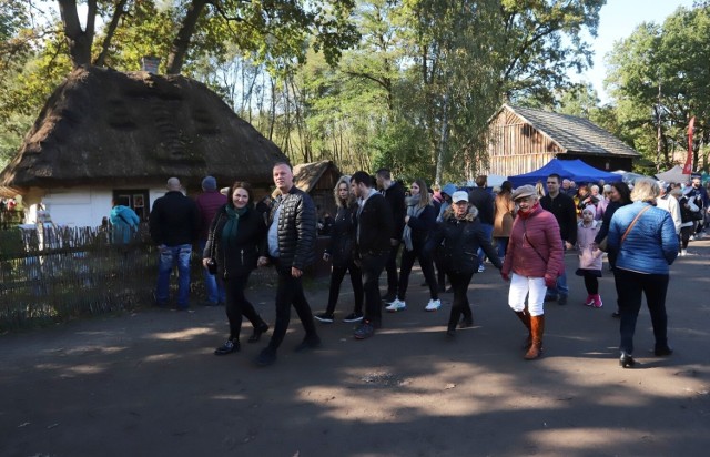 W niedzielę 1 maja Muzeum Wsi Radomskiej zaprasza na festyn, tym razem pod hasłem "Bryczką po Mazowszu".