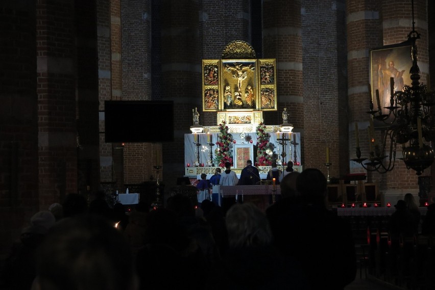 Msza święta i nabożeństwo w intencji pokoju na Ukrainie...