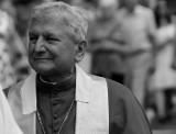 Zmarł biskup senior diecezji kaliskiej Edward Janiak. Miał 69 lat