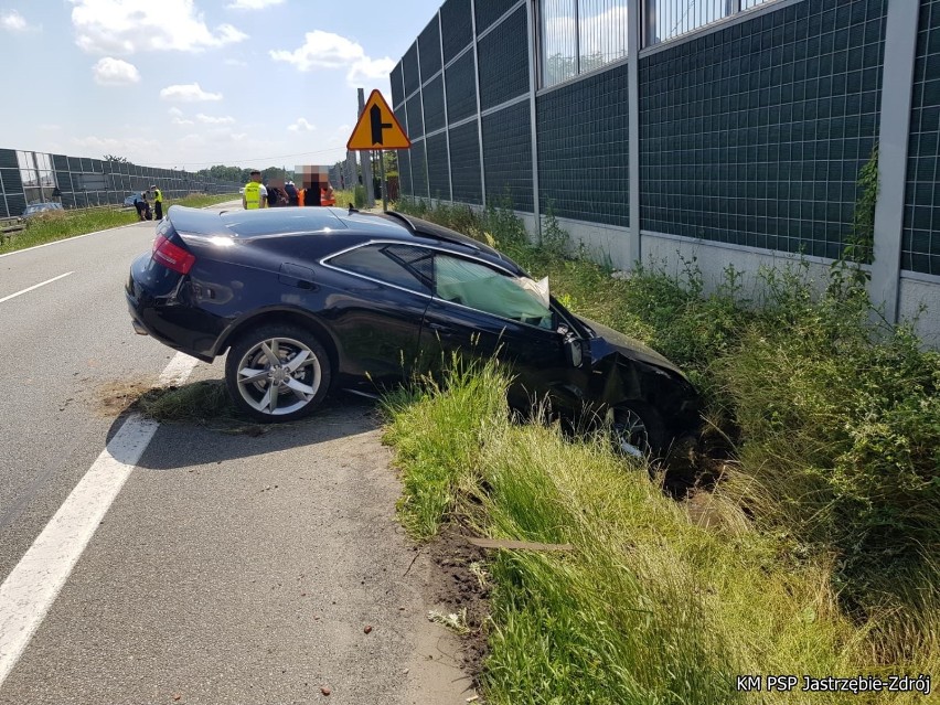 Wypadek w Pawłowicach na DK 81. Zderzenie volvo, audi i...