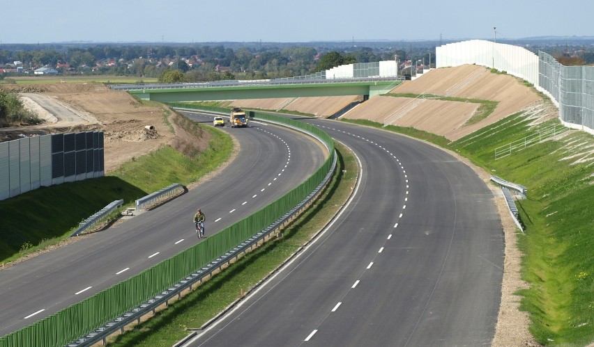 Budowa autostrady A4 pod Tarnowem na finiszu [ZDJECIA]