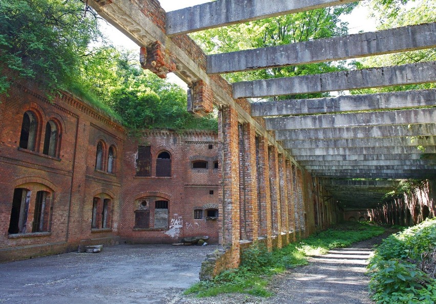 Poznań: Przewodnicy pokażą tajemniczy Fort III [ZDJĘCIA]