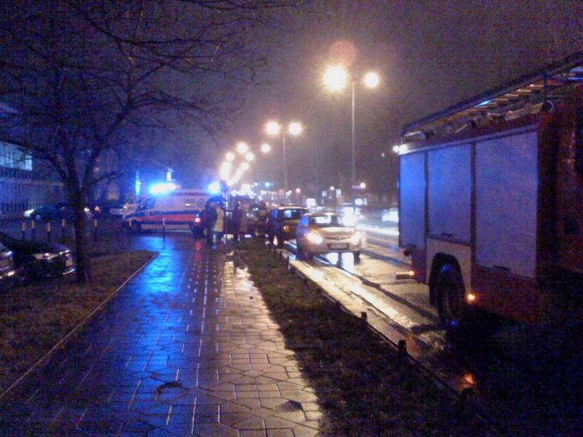 Wrocław: Wypadek na Karkonoskiej. Jedna osoba w szpitalu (ZDJĘCIA)