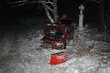 Wypadek w Jaworznie. 14-letni &quot;kierowca&quot; uciekał przed policją. Samochód dachował
