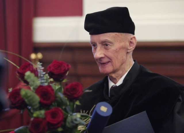 Po ponad 50 latach odbyła się uroczystość odnowienia doktoratu profesora Lecha Trzeciakowskiego
