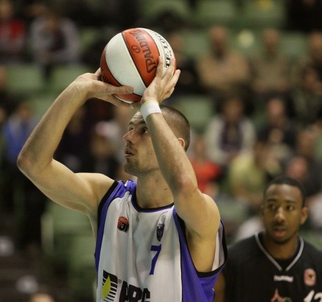 Zbigniew Białek, skrzydłowy PBG Basket Poznań, reprezentuje na początku sezonu wysoką formę