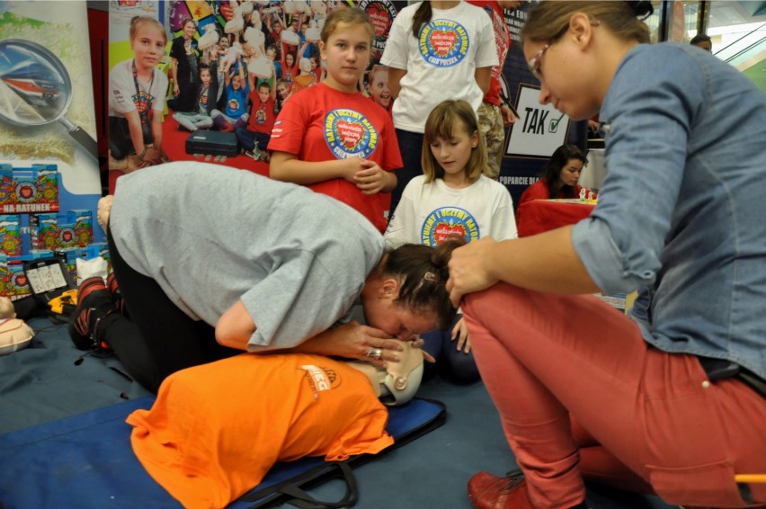 Rekord Guinessa WOŚP. Owsiak organizuje największą na świecie lekcję pierwszej pomocy