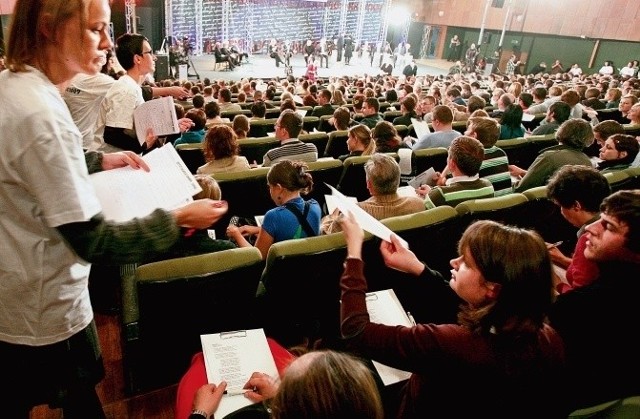 Dyktando pisano w Górnośląskim Centrum Kultury w Katowicach