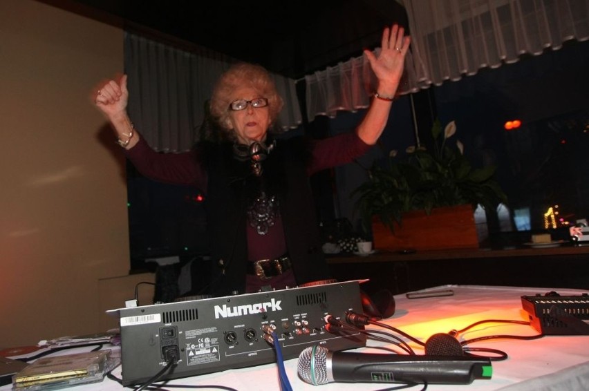 DJ Wika jest popularniejsza od Dody? Fenomen 74-letniej Wirginii Szmyt