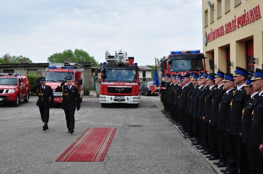Dzień Strażaka w Miastku. Samorządowcy i przełożeni podziękowali strażakom za poświęcenie [ZDJĘCIA] 