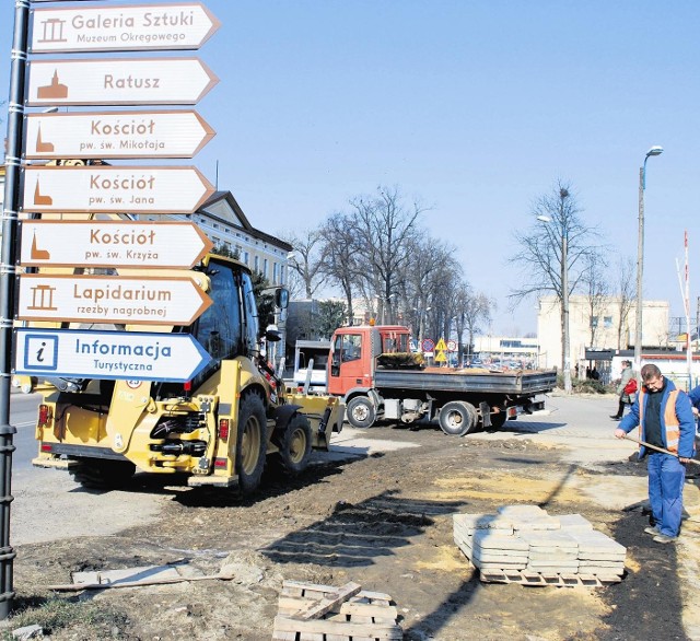 Do połowy lipca nie będzie można dojechać samochodem do budynku dworca kolejowego