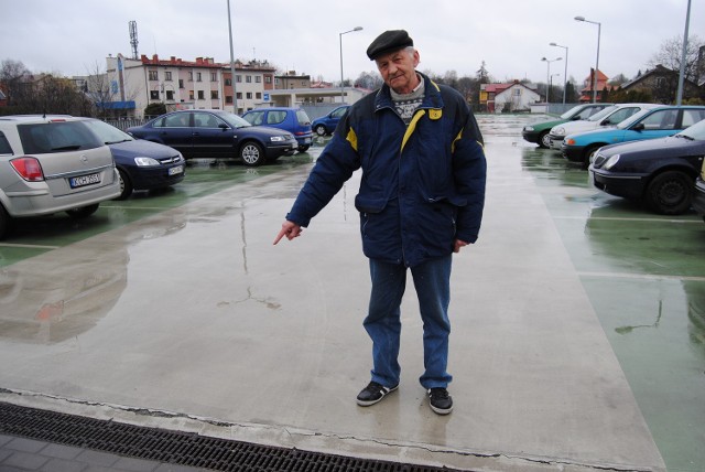 Mieczysław Zając z Dulowej twierdzi, że  parking to fuszerka