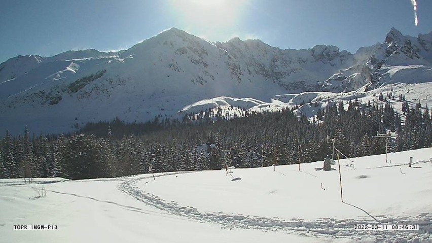 Tatry. Wyjątkowo słoneczny i mroźny dzień w górach. Taki zapowiada się cały weekend [ZDJĘCIA]