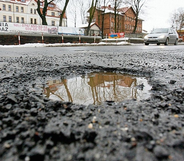 Wysyp dziur na drogach rozpoczął się już w grudniu