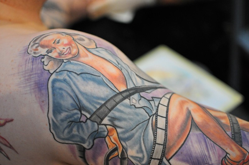 Tatuażyści z Europy prezentują swoje dzieła na ciałach...