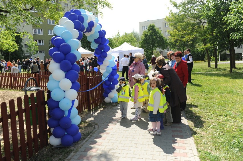 Poznań: Nivea postawiła plac zabaw na Piątkowie [GALERIA ZDJĘĆ]