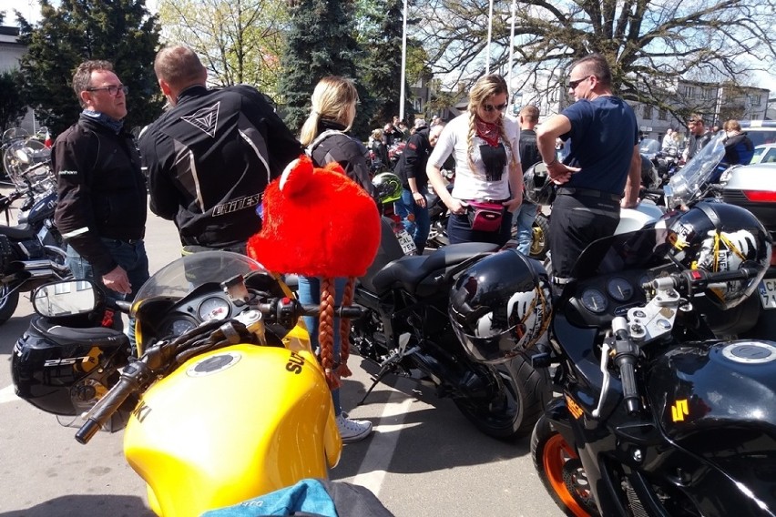 Około 150 motocyklistów z powiatu aleksandrowskiego i okolic...