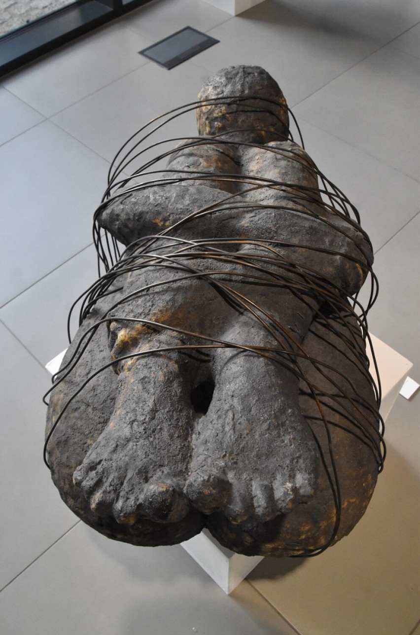 Rzeźba "bez panierki" w Muzeum Śremskim. Wystawa "Saute -...
