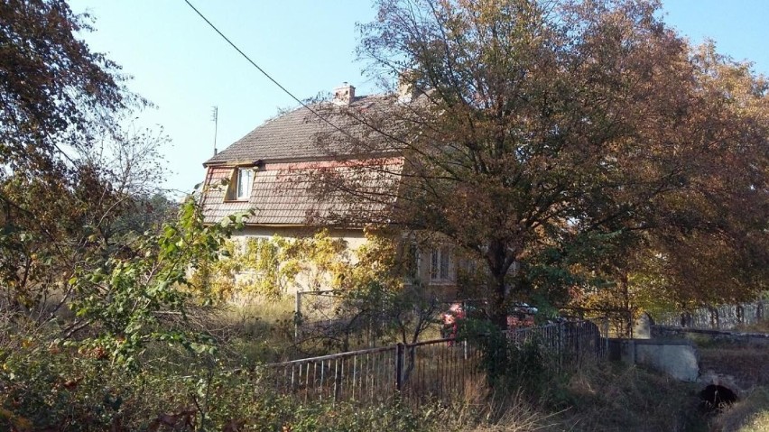 Nieruchomość zabudowana w Miodnicy w powiecie żagańskim -...