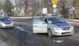 Radiowóz potrącił kobietę w Tomaszowie Maz. Ofiara zmarła w szpitalu