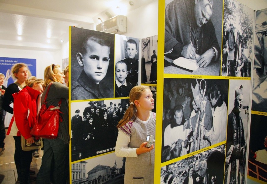 Mobilne Muzeum Jana Pawła II można zwiedzić w Poznaniu
