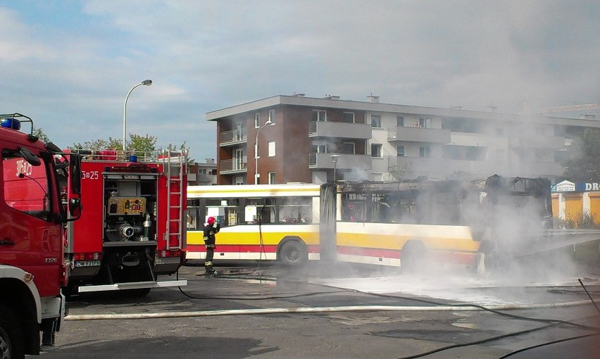 Pożar autobusu na Psim Polu (FILM, ZDJĘCIA)