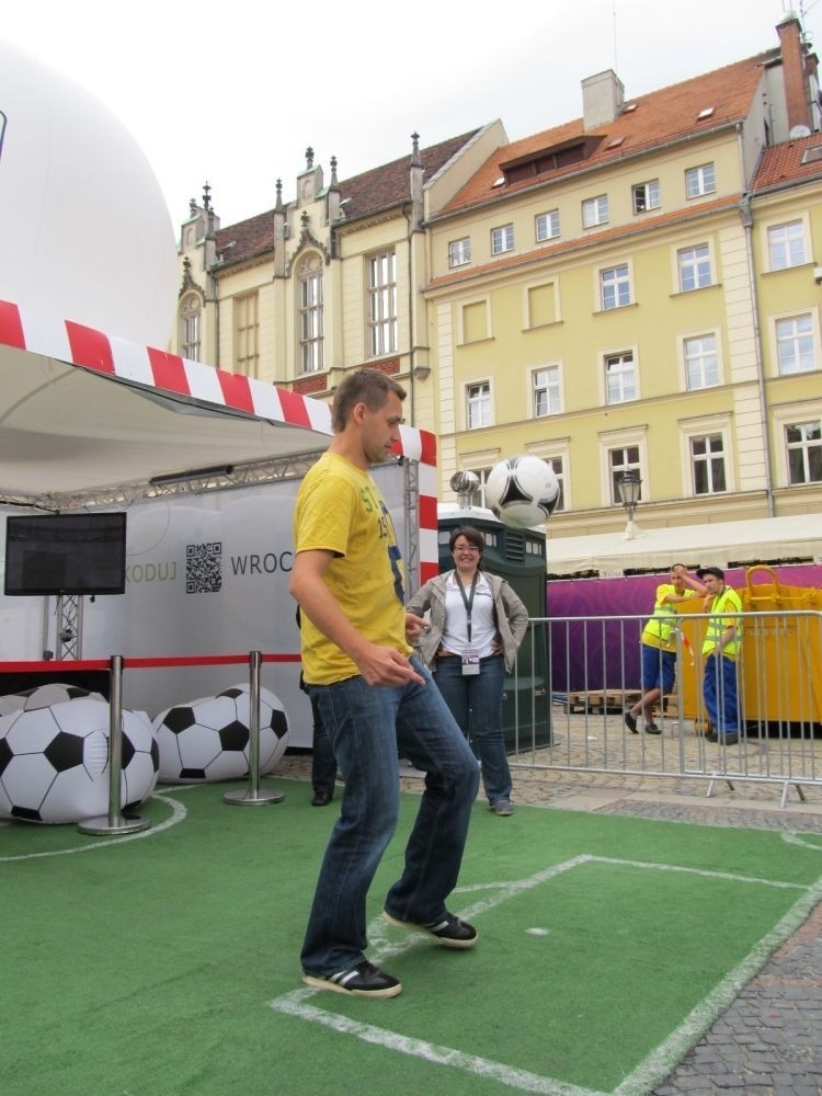 Robert Sieradzki podbił piłkę aż 80 razy!