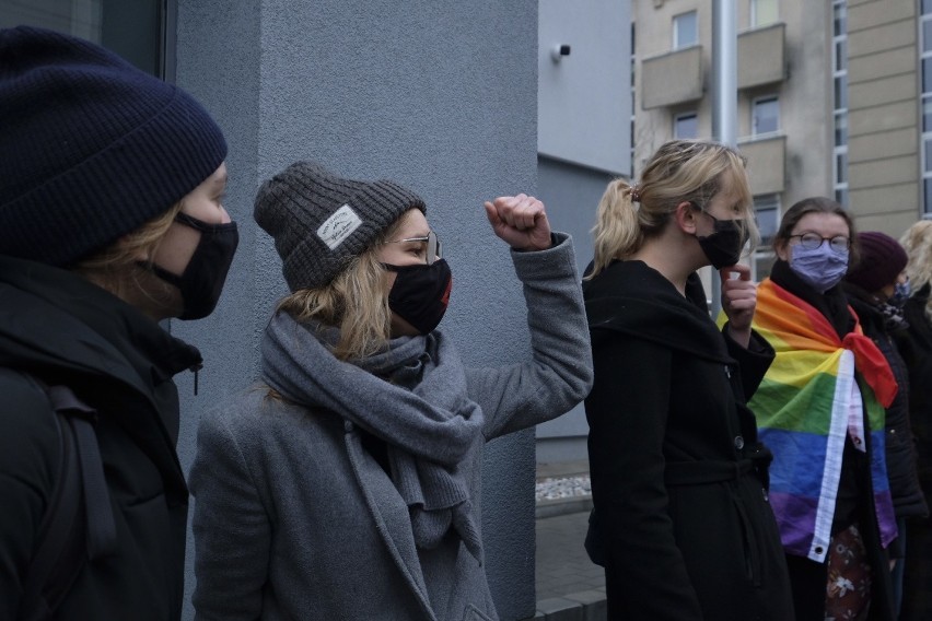 Przed komisariatem Wilda trwał protest solidarnościowy