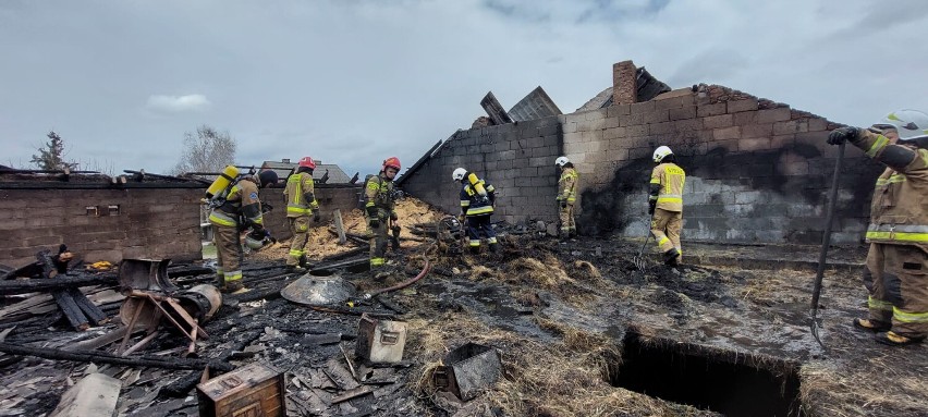 Rzgów. Pożar budynku w miejscowości Błonice    