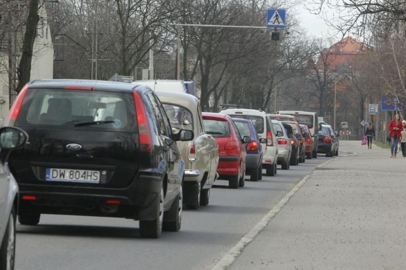 Wrocław: Ogromny korek aż do Leśnicy (ZDJĘCIA)