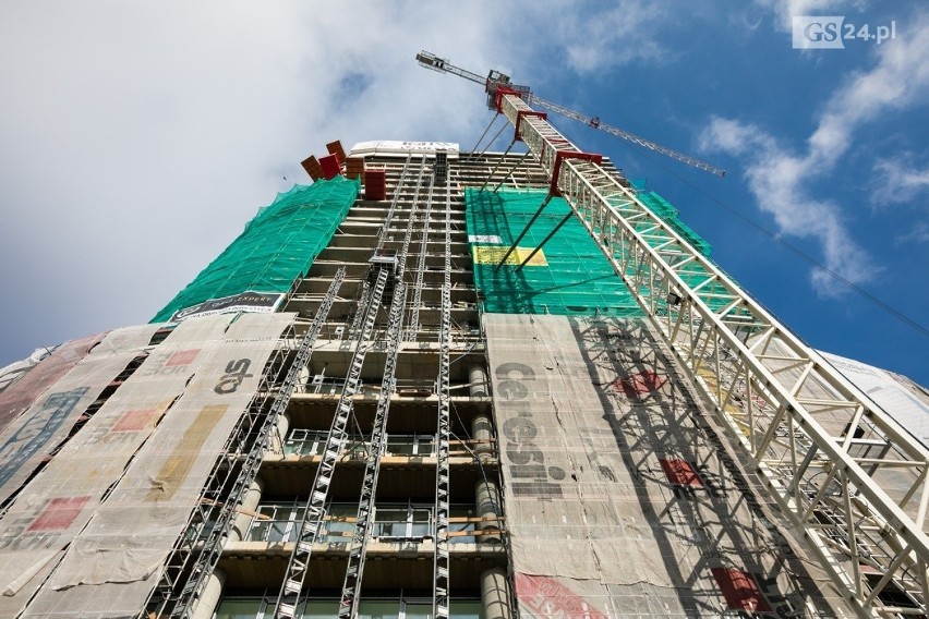 Imponujący widok z ostatniego piętra Hanza Tower. Byliśmy na budowie! [WIDEO, ZDJĘCIA]