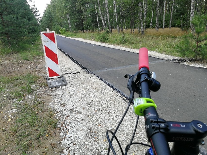 Nowiutka droga rowerowa na Barbarkę już rozkopana i zamknięta! Dlaczego?