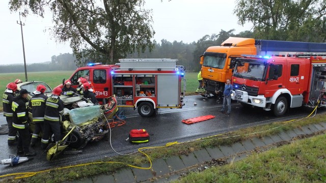 W Wieszkach, na trasie Nakło-Szubin, tylko w październiku zginęły dwie osoby