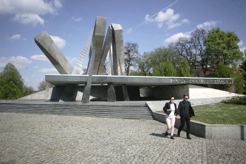 Pomnik Armii Poznań stał się celem wandali