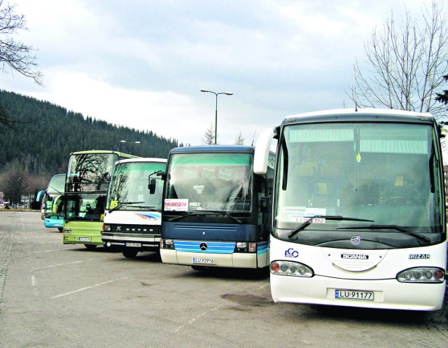 Parking przy dolnych alejach od lat czeka na przebudowę 