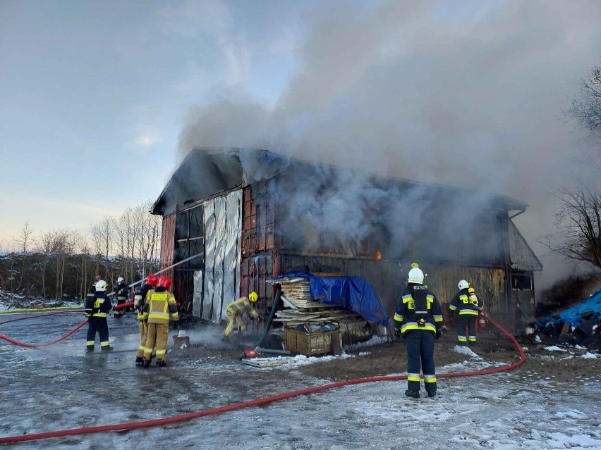 Pożar garażu w Werblini (07.02.2023)