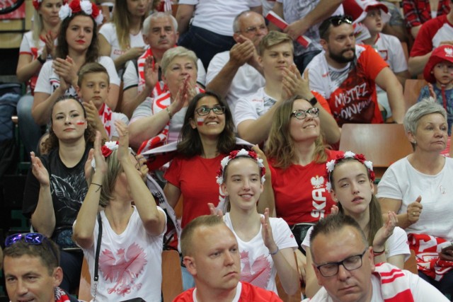 Liga Narodów: Kibice siatkówki w Spodku na meczu Polska - Brazylia