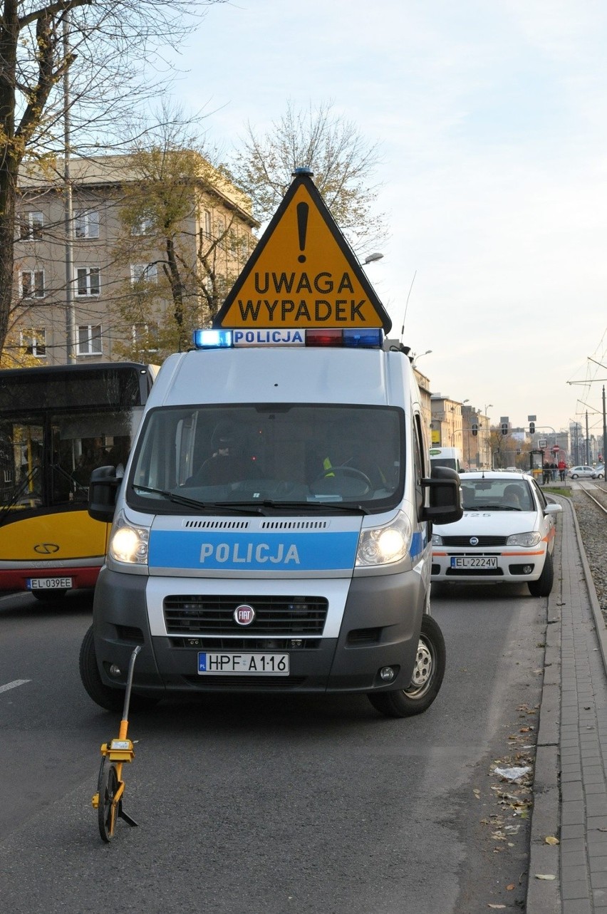 Kobieta w 5 miesiącu ciąży została poszkodowana w zderzeniu...