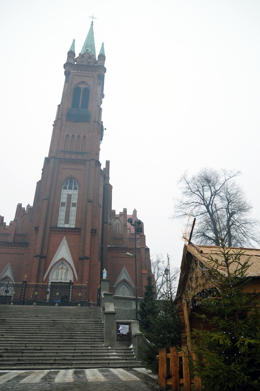 25 grudnia zniszczono szopkę przed kościołem św. Katarzyny w...