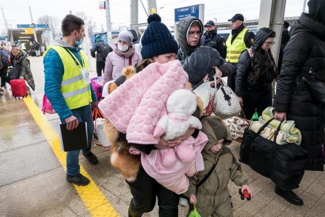 W obliczu cierpienia i tragedii bezbronnych ludzi, którzy uciekają przed wojną z Ukrainy możemy, tak jak oni, czuć strach, niepokój i bezsilność.