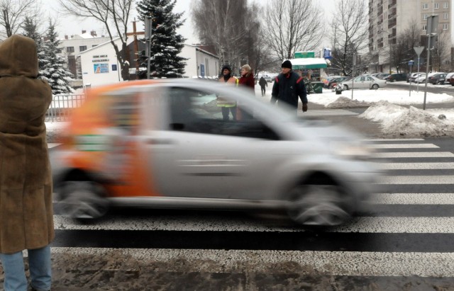 Kierowcy często zapominają tu o bezpieczeństwie przechodzących przez jezdnię.