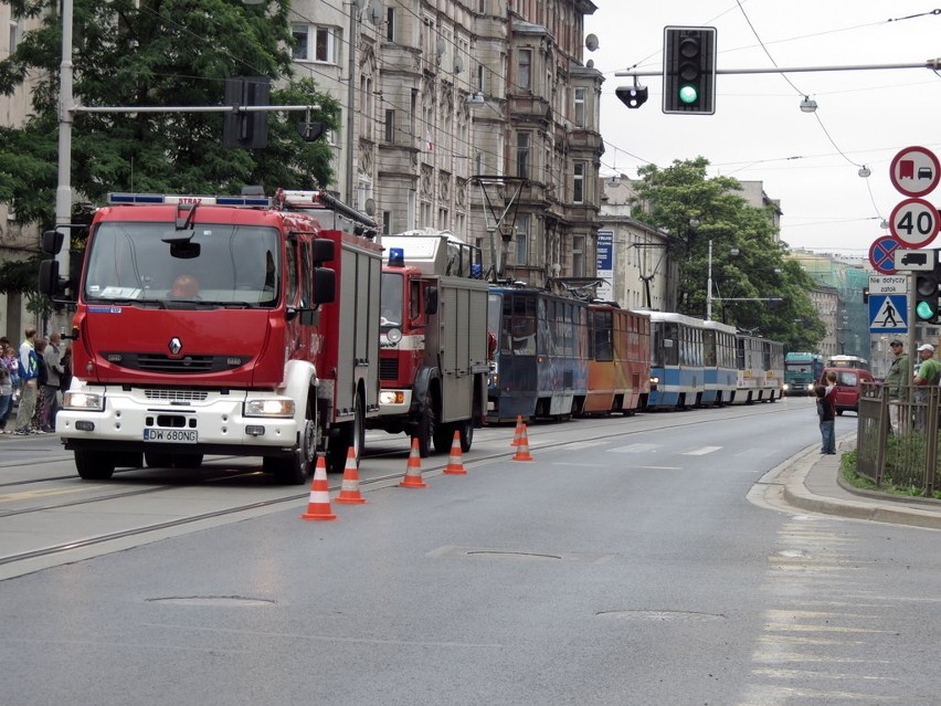 Wrocław: Wypadek na ul. Traugutta (ZDJĘCIA)