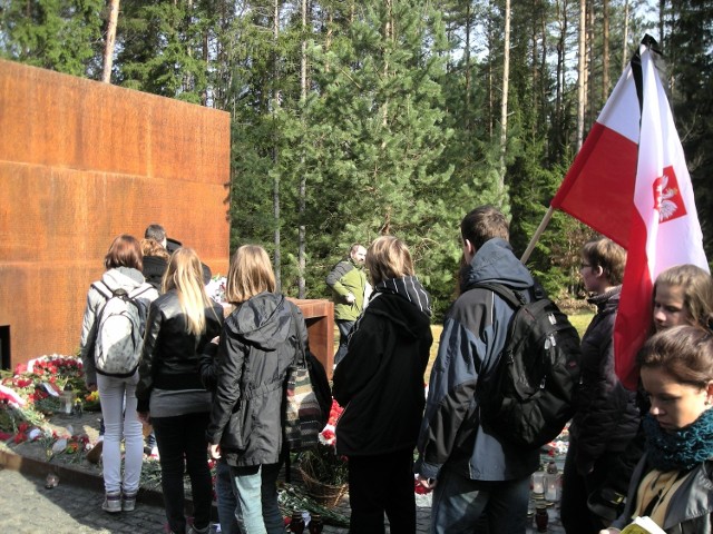 Od pięciu lat w Marszach Pamięci do Katynia uczestniczą uczniowie ze szkół w Poznaniu, Obornikach i Murowanej Goślinie